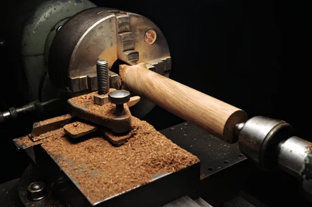 First step in the making: Turning wooden cylinders